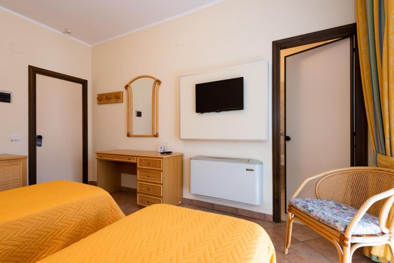 Hotel Il Ceppo Agropoli Kültér fotó